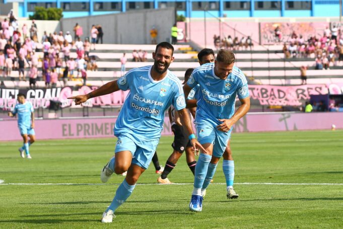 Cristal logró gran victoria ante Sport Boys en el Callao 3-1 y es uno de los líderes
