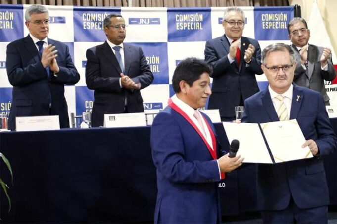 Marco Tulio Falconí: «Pido a todas las autoridades actuar con prudencia por el bien del Perú”