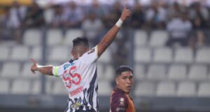 Alianza Lima goleó a Los Chankas 3-0 con dos de Zambrano y uno de Waterman