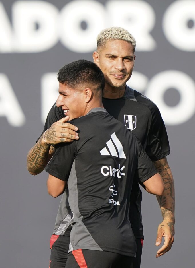 Selección Peruana entrenó con plantel completo en la Videna