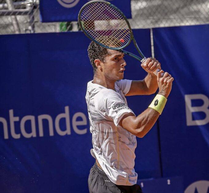 «Juanpi» Varillas y Gonzalo Bueno debutaron con triunfo en Challenger de Asunción