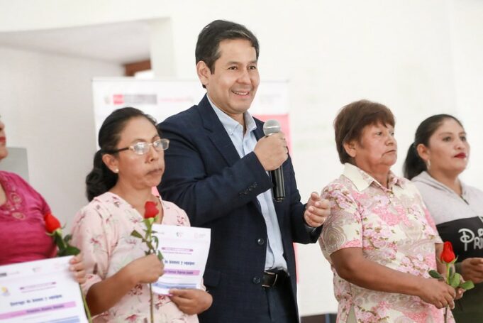 Más de 130 mujeres reciben máquinas y equipos del MIDIS para impulsar sus emprendimientos