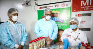 Ministro Demartini supervisó producción de alimentos para desayunos escolares