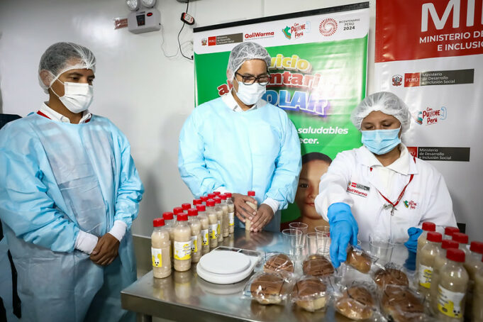 Ministro Demartini supervisó producción de alimentos para desayunos escolares