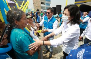 Viceministra de Prestaciones Sociales supervisa entrega de alimentos para 126 ollas comunes de Huarochirí