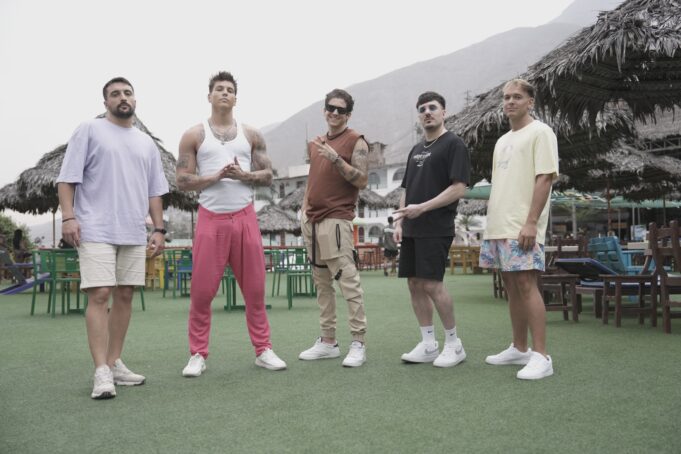 Tomy Narbondo, André Rey y Vi- Em se unen en «La Nota» , la cumbia Pop que está de moda