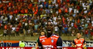 César Vallejo derrotó a Sport Huancayo 2-0 y clasificó a fase de grupos de la Sudamericana