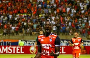 César Vallejo derrotó a Sport Huancayo 2-0 y clasificó a fase de grupos de la Sudamericana