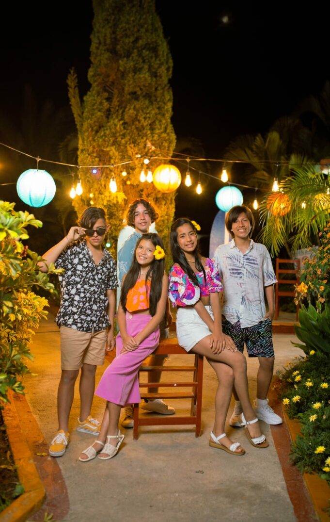 Verano de amor, grupo musical de adolescentes peruanos le cantan al amor con respeto y alegría