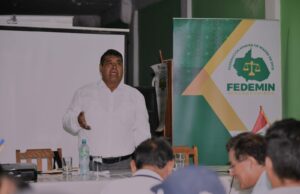 Mineros artesanales anuncian protesta para el 11 y 12 de marzo por considerar abusiva norma de Congreso