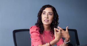 Reconocen aporte de mujeres al desarrollo del país