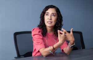 Reconocen aporte de mujeres al desarrollo del país