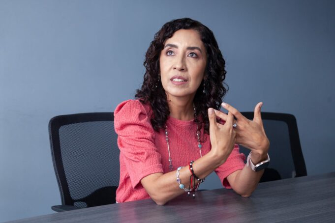 Reconocen aporte de mujeres al desarrollo del país