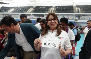 Ministra de Educación pide a jóvenes aprovechar al máximo oportunidades que brinda el Estado