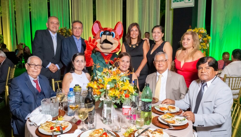 Celebrando 60 años de unidad recreación y deporte en el Country Club El Bosque