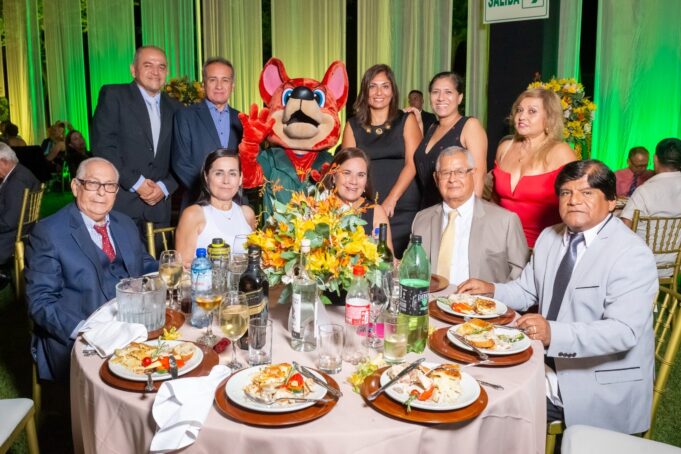 Celebrando 60 años de unidad recreación y deporte en el Country Club El Bosque