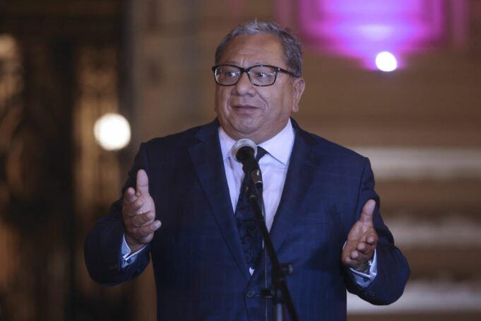 Congresista Anderson critica Lima 2027:indicó que gasto se debería priorizar infraestructura de colegios