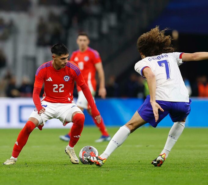 Chile cayó ajustadamente ante Francia 3-2 en Marsella
