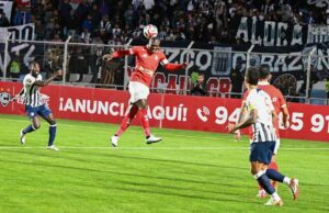 Alianza Lima sigue de capa caída al caer con Cienciano en el Cusco 2-1