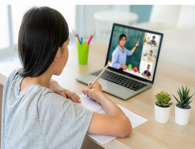 Educación a distancia en el Perú:Un puente hacia la igualdad de oportunidades