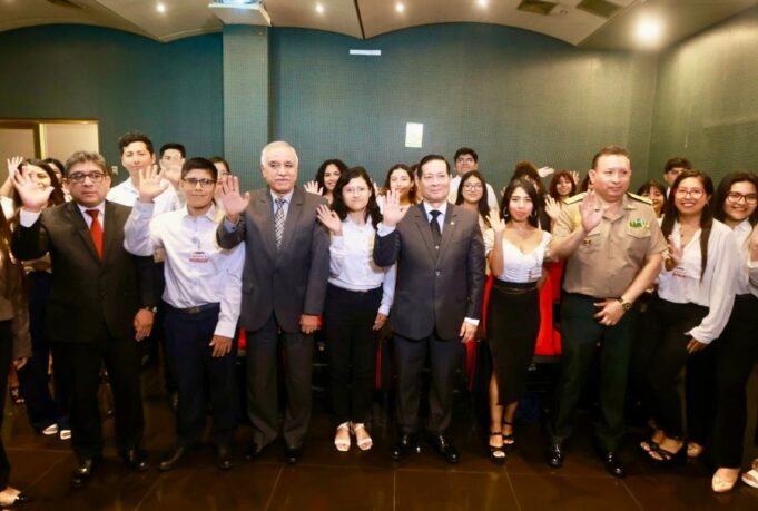 Fortalecen prefecturas y subprefecturas con estudiantes de Derecho