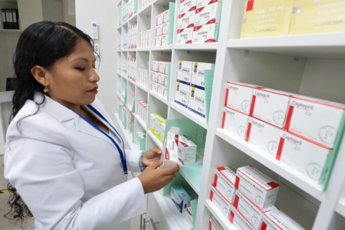 Gobierno tuvo que retroceder en su intenciónde eliminar la venta de genéricos en farmacias