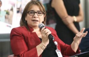 Ministra de Educación afirma que hay mucho por hacer para mejorar escuelas
