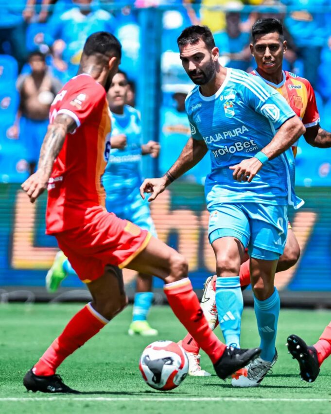 Sporting Cristal sigue en la punta del Apertura al vencer a Grau 1-0