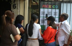 Largas colas en los exteriores de la Embajada de México en Lima tras inicio de trámite de visas