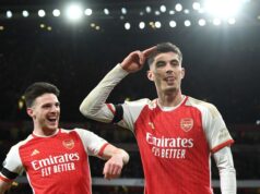 Arsenal vapuleó al Chelsea 5-0 y por ahora es líder de la Premier League
