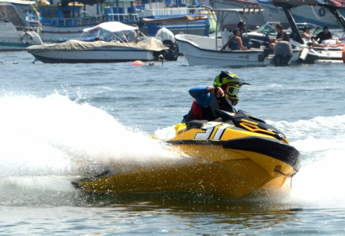 Alexis Villagra tuvo un buen debut en el Nacional de Motos Acuáticas Copa «Yacht Club Pucusana»