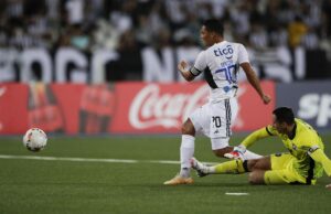 Junior logró valioso triunfo ante Botafogo de visitante en Río de Janeiro por 3-1