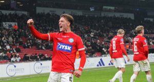 Con golazo de Oliver Sonne el Silkeborg empató con el Brondby 1-1 en Liga de Dinamarca