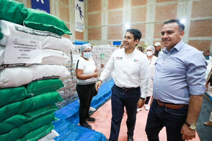 Ministro Julio Demartini supervisó entrega de 225 toneladas de alimentos para la atención de ollas comunes de Ventanilla