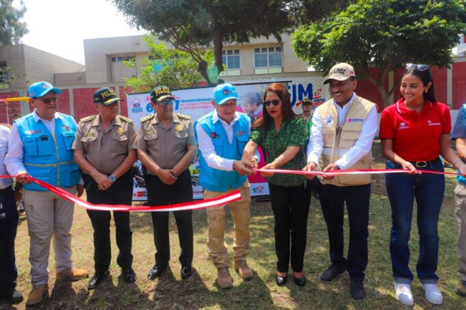 Inauguran moderno parque con mini gimnasios y juegos infantiles con el acero de más de 6 mil armas fundidas