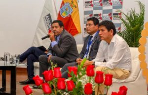 Gobernador Gilmer Horna participa en la I Cumbre Nacional de Salud en Chiclayo