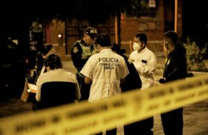 Sicarios asesinan a una pareja que bebía en una licorería en San Juan de Lurigancho