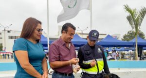 S.J.M: Condecoran a perro sereno «Atila» en l marco del Día del Sereno Municipal