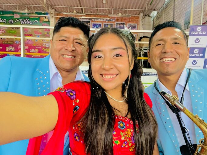 Los Súper Brillantes del Ande, triunfan sin escándalos en el folclore peruano(VIDEO)