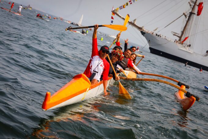 B.A.P. Unión ancla frente a la costa de Chorrillos tras recorrer el mundo durante 317 días