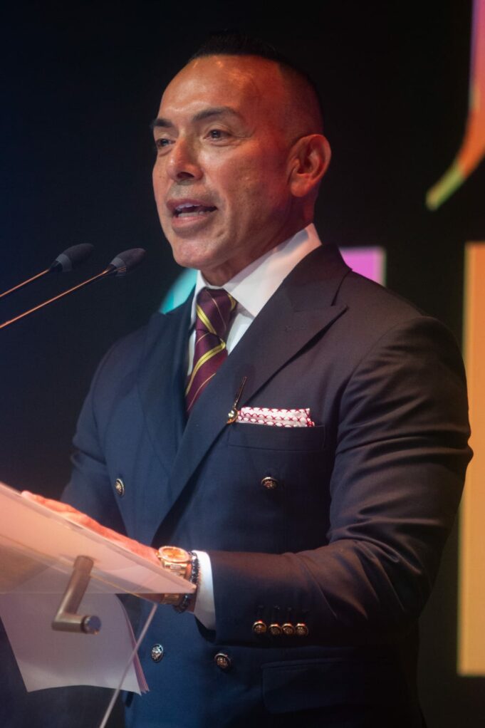 Empresario gastronómico Juan Chipoco presenta libro autobiográfico en Lima