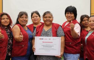 MIMP reconoció a 100 de las 320 mujeres lideresas que lograron culminar la capacitación brindada por el Programa Nacional Aurora