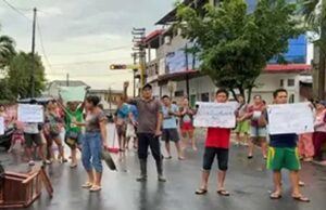 Iquitos: Enfrentamientos entre manifestantes y policías por cortes de luz