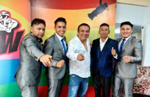 Kumbia Marina rinde tributo al grupo Agua Marina y grabará un tema compuesto por le humorista Manolo Rojas