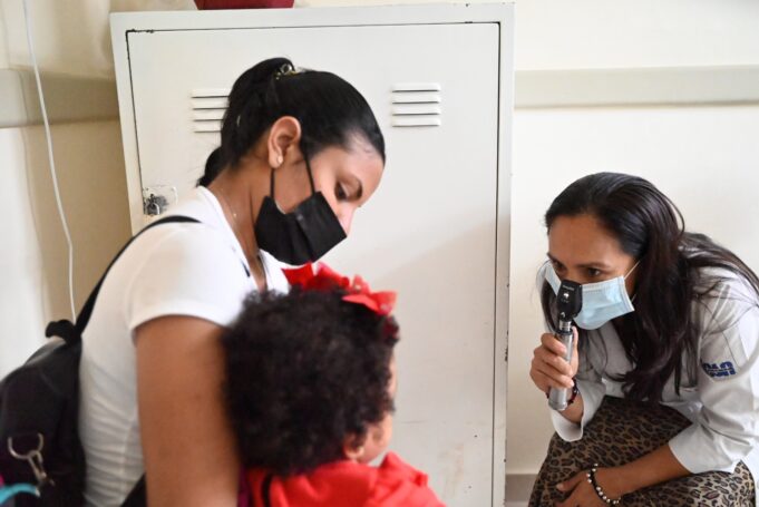 Más de 60 cirugías de obstrucción lagrimal vía endoscópica ha realizado médicos de Instituto Nacional de Salud del Niño