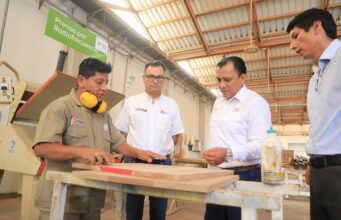 PRODUCE : Más de 13 000 servicios tecnológicos para fortalecer a la industria de muebles y madera