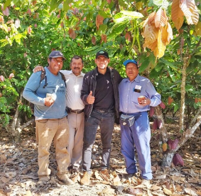 Más de 300 concesionarios y agricultores de Madre de Dios impulsan proyecto para reducir la deforestación de los bosques.