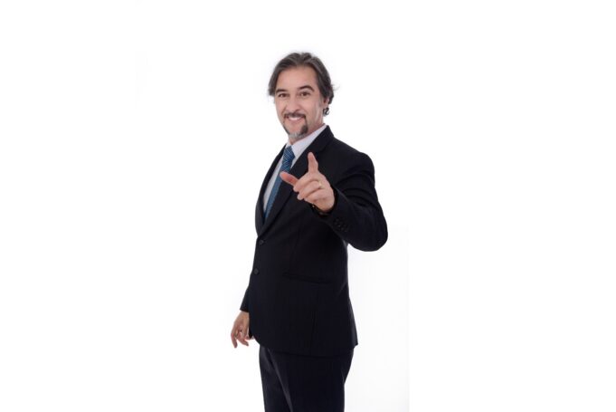 Juan Antonio de Dompablo: presenta su nuevo álbum «Todos vuelven siempre» a ritmo criollo- Flamenco