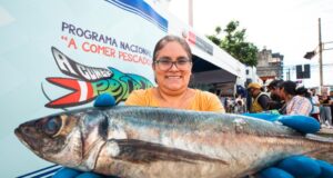 Más de seis toneladas de jurel fueron ofertadas a poblaciones vulnerables en Puno y Madre De Dios