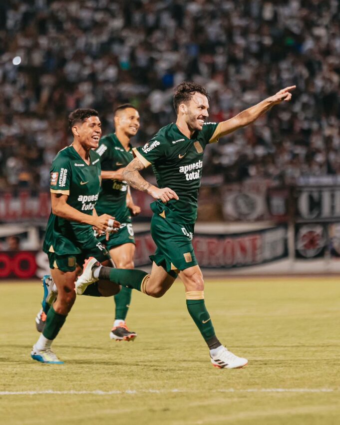 Alianza Lima sepultó al Mannucci de Navarro al golearlo 4-0
